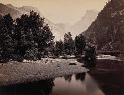 Fernblick auf die Kuppeln, Yosemite-Tal, Kalifornien von Carleton E. Watkins